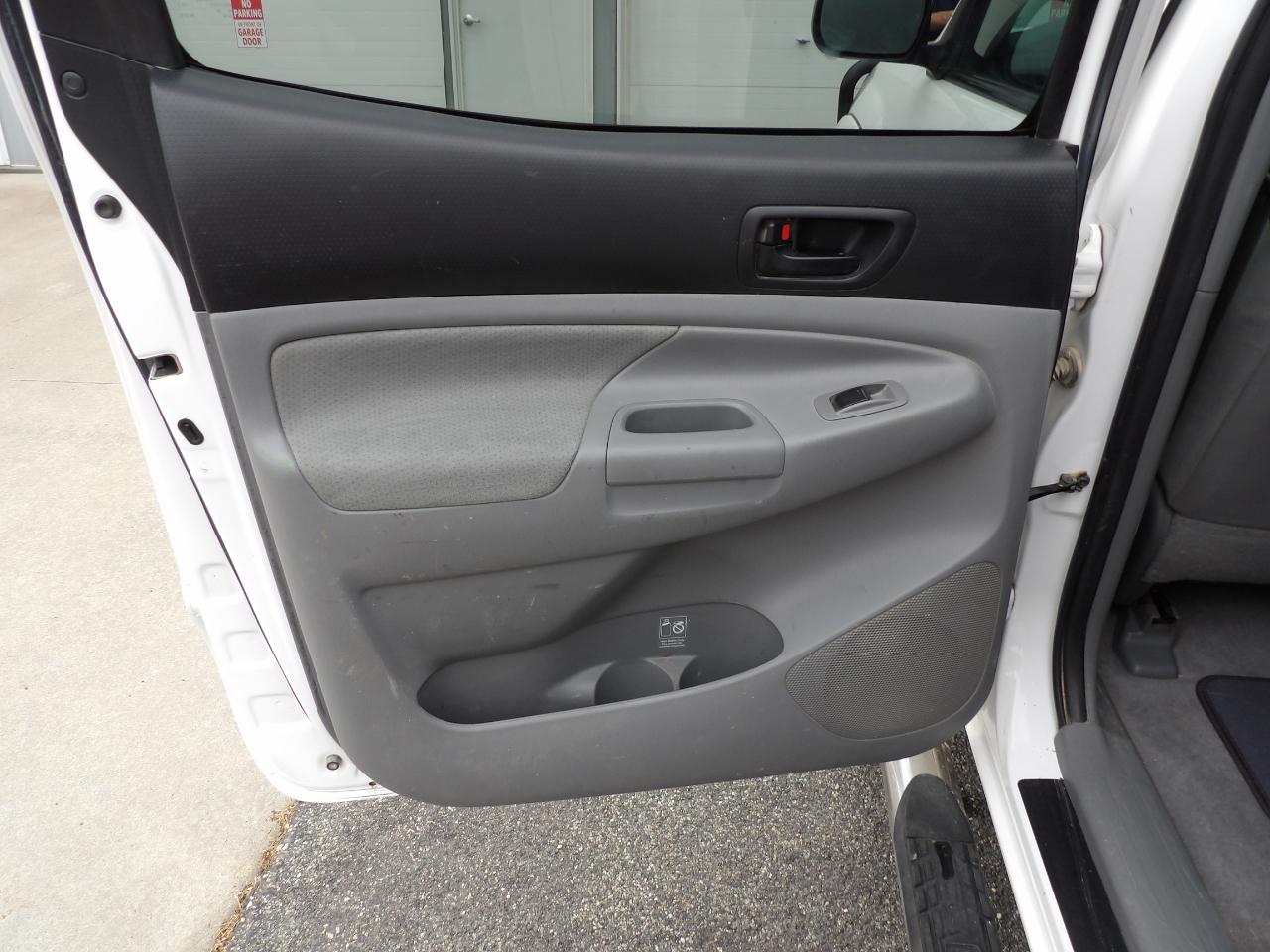 Toyota Tacoma Double Cab Long Bed V6 Auto 4WD 2010