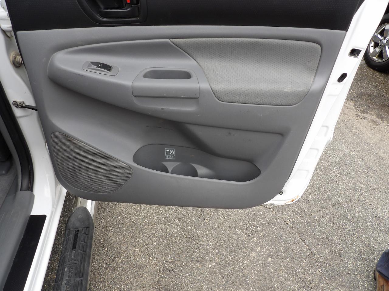 Toyota Tacoma Double Cab Long Bed V6 Auto 4WD 2010