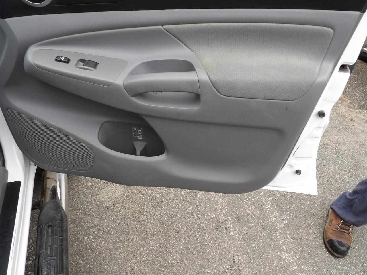 Toyota Tacoma Double Cab Long Bed V6 Auto 4WD 2010