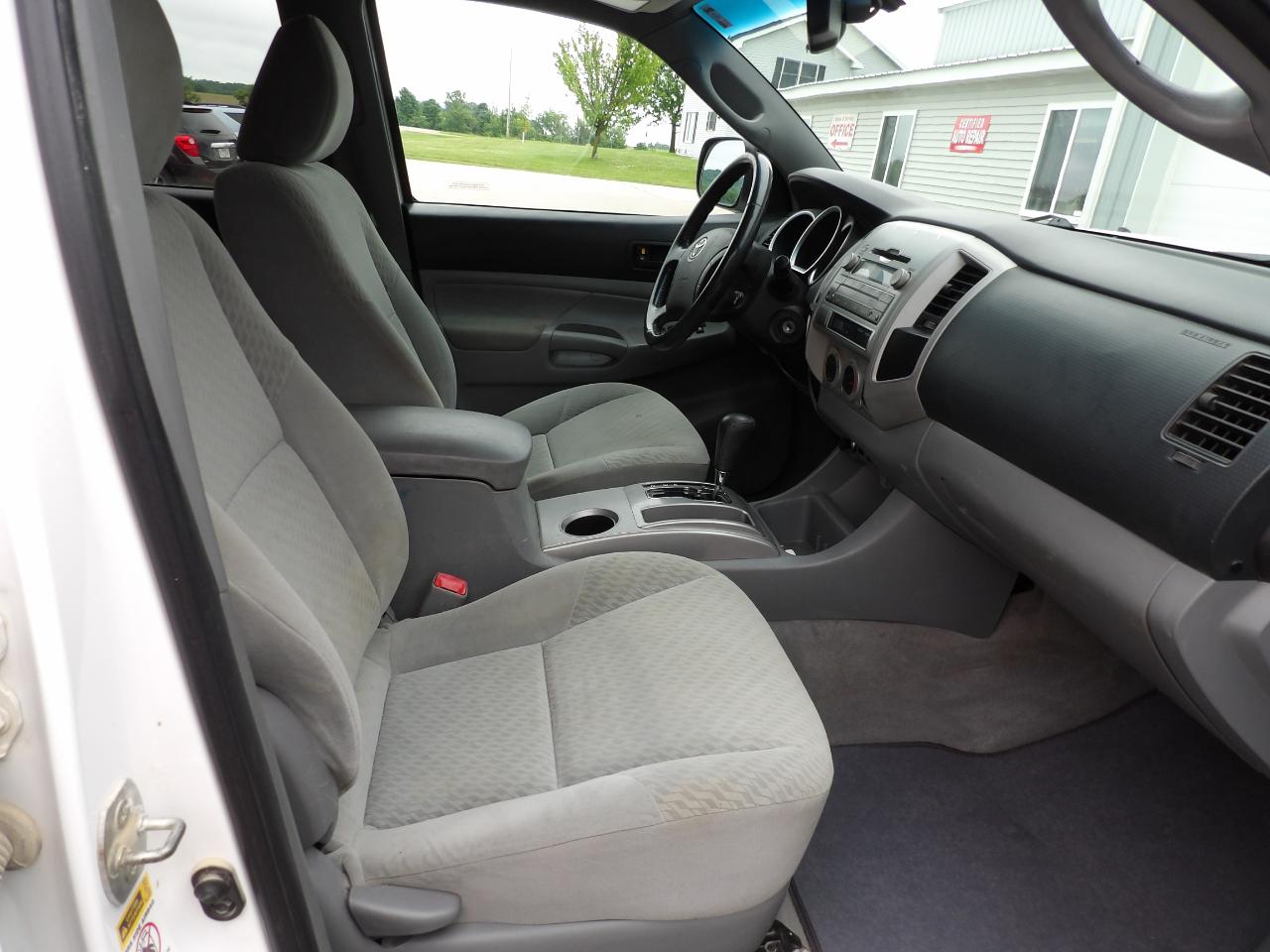 Toyota Tacoma Double Cab Long Bed V6 Auto 4WD 2010