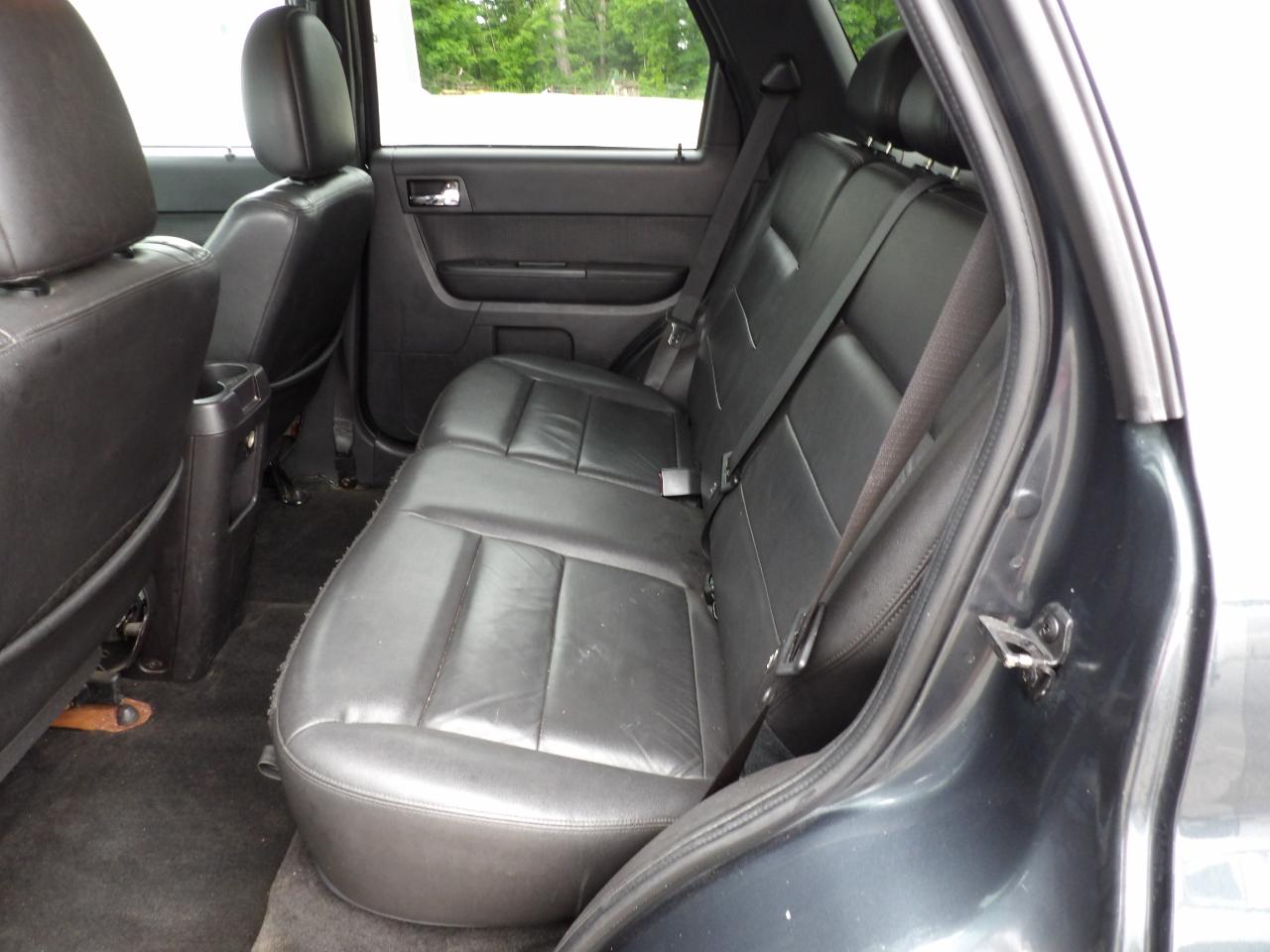 Ford Escape Limited FWD I4 2009