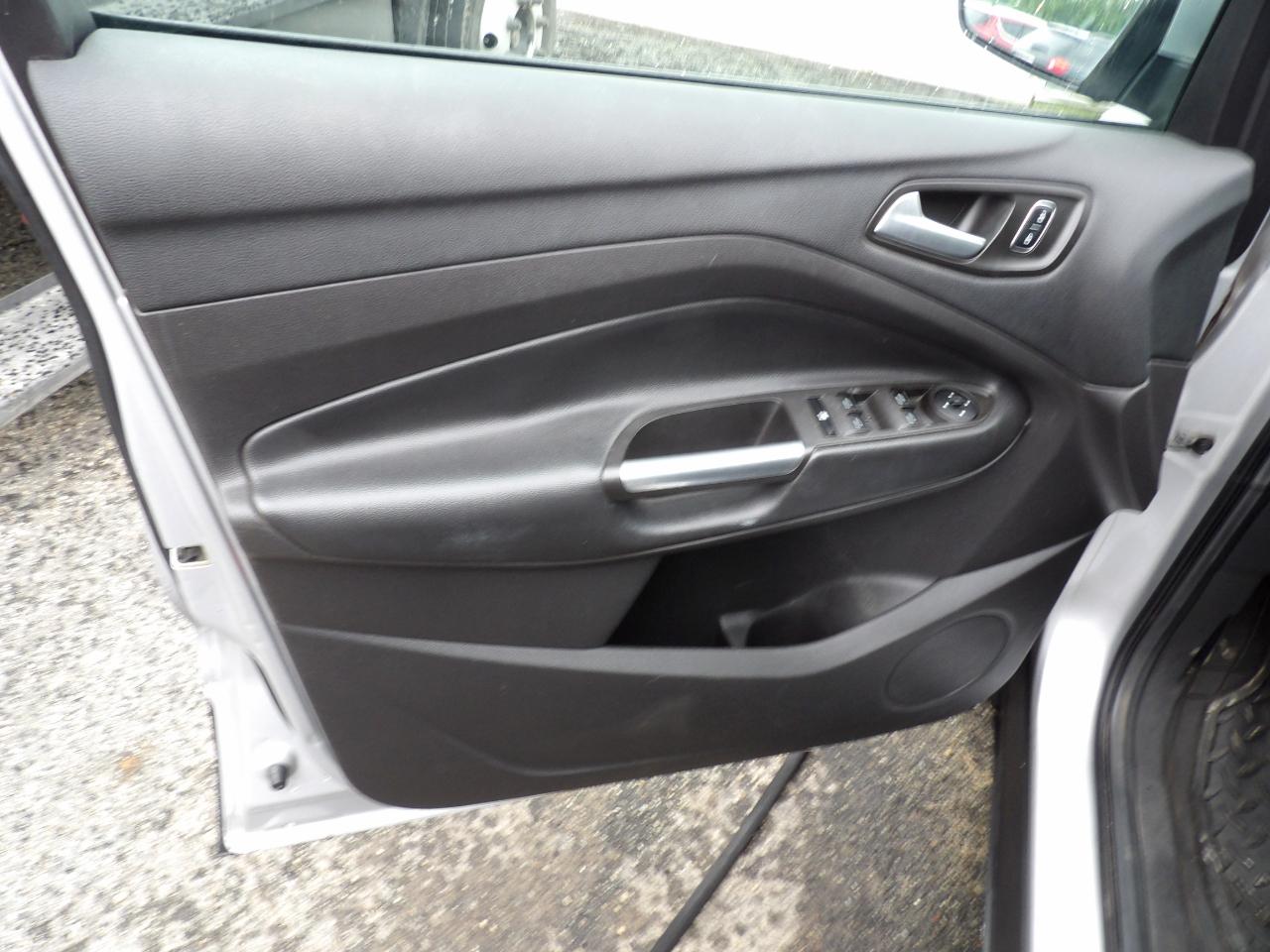 Ford Escape SE FWD 2017