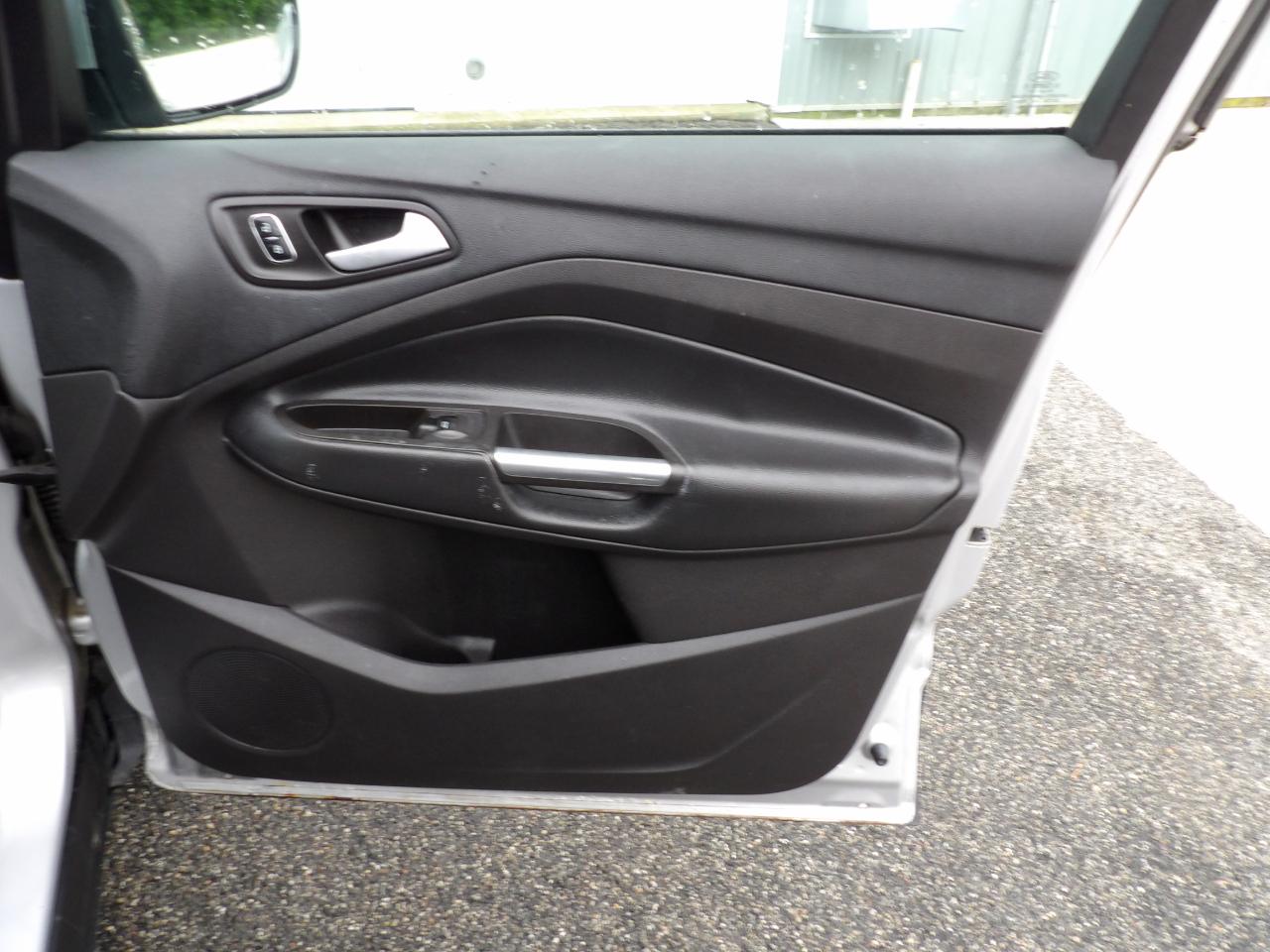 Ford Escape SE FWD 2017