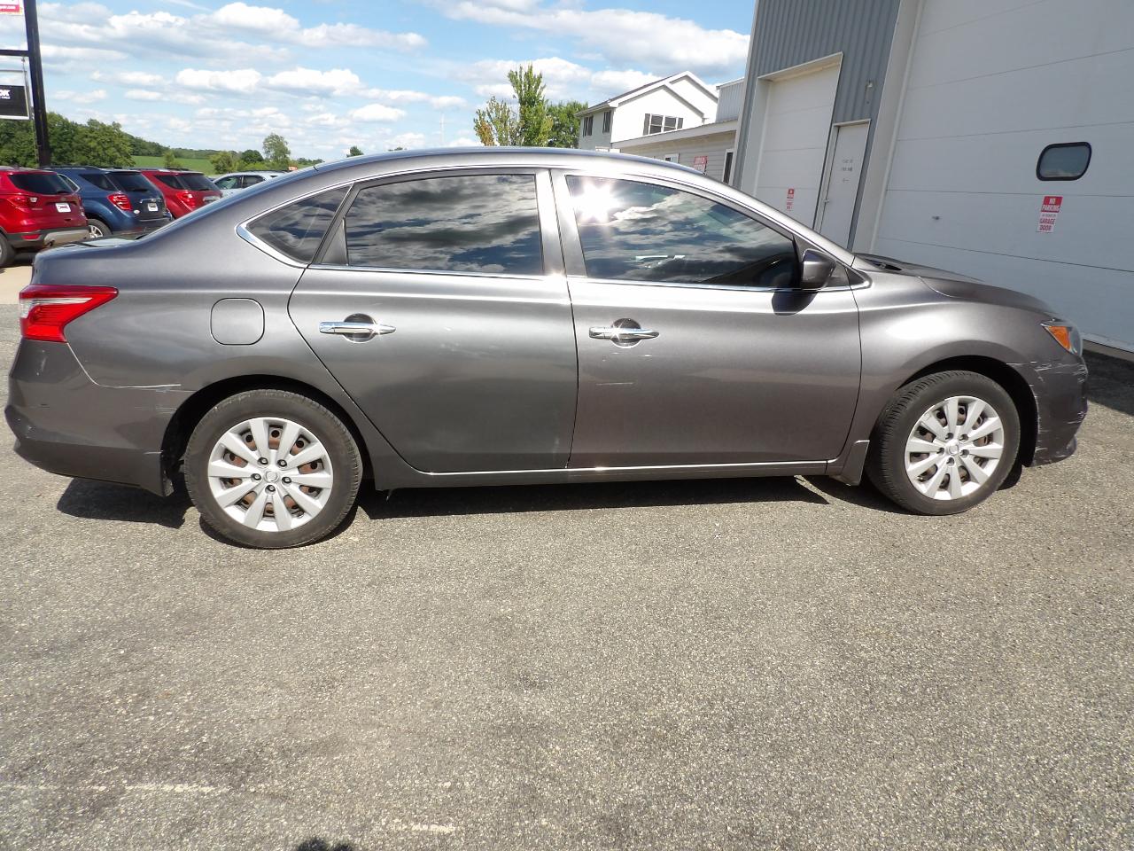 Nissan Sentra S CVT 2019