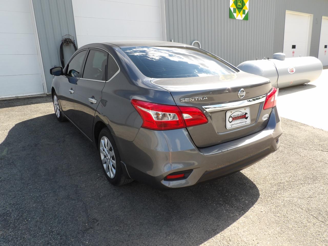 Nissan Sentra S CVT 2019