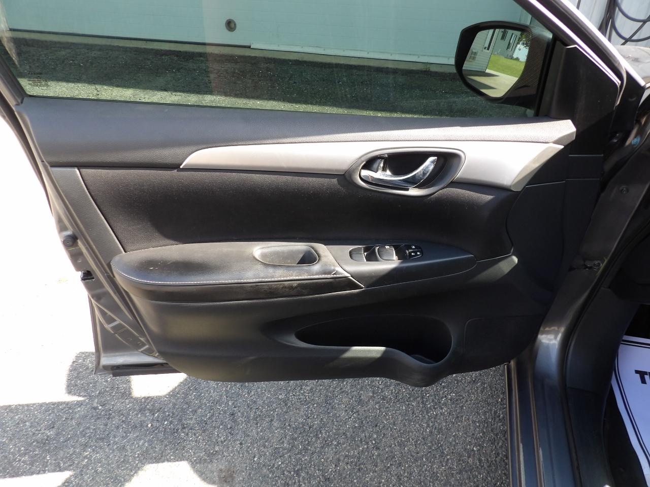 Nissan Sentra S CVT 2019