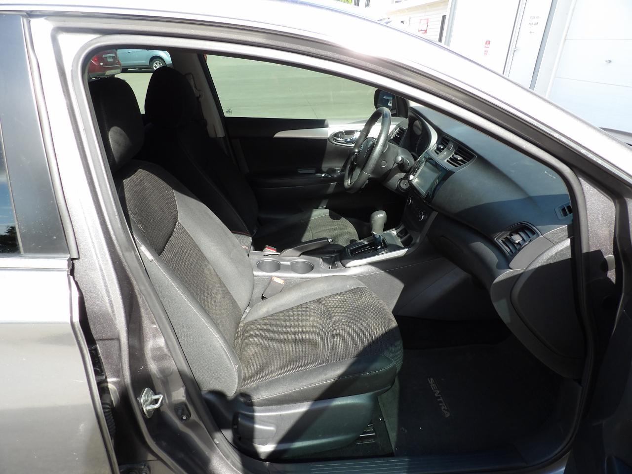 Nissan Sentra S CVT 2019