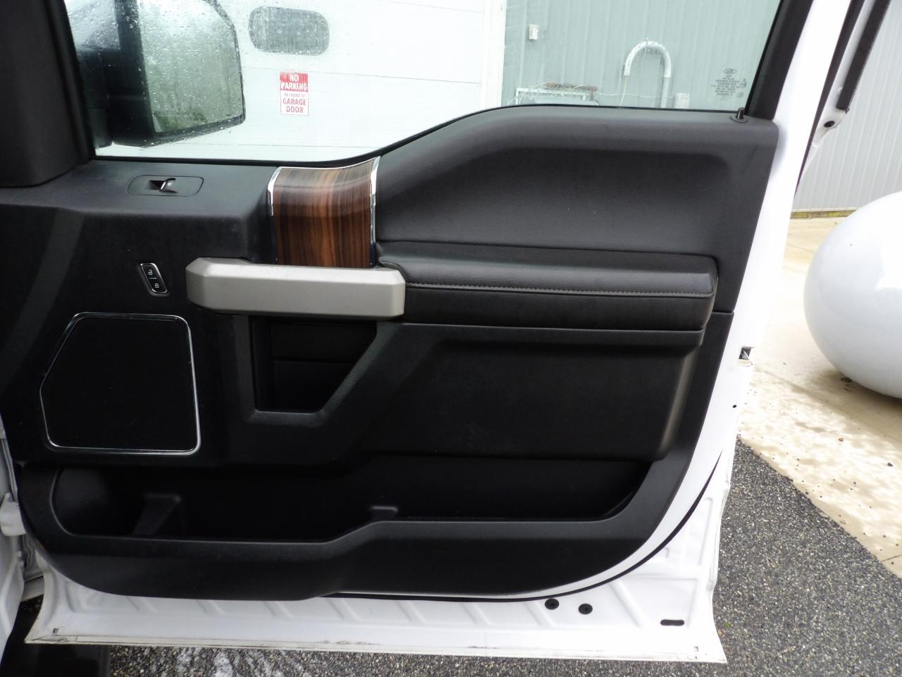 Ford F-150 Lariat SuperCrew 6.5-ft. Bed 4WD 2017