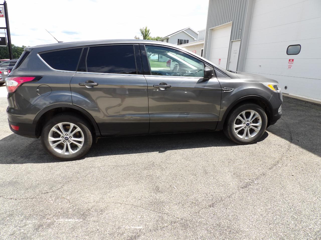 Ford Escape SE FWD 2017
