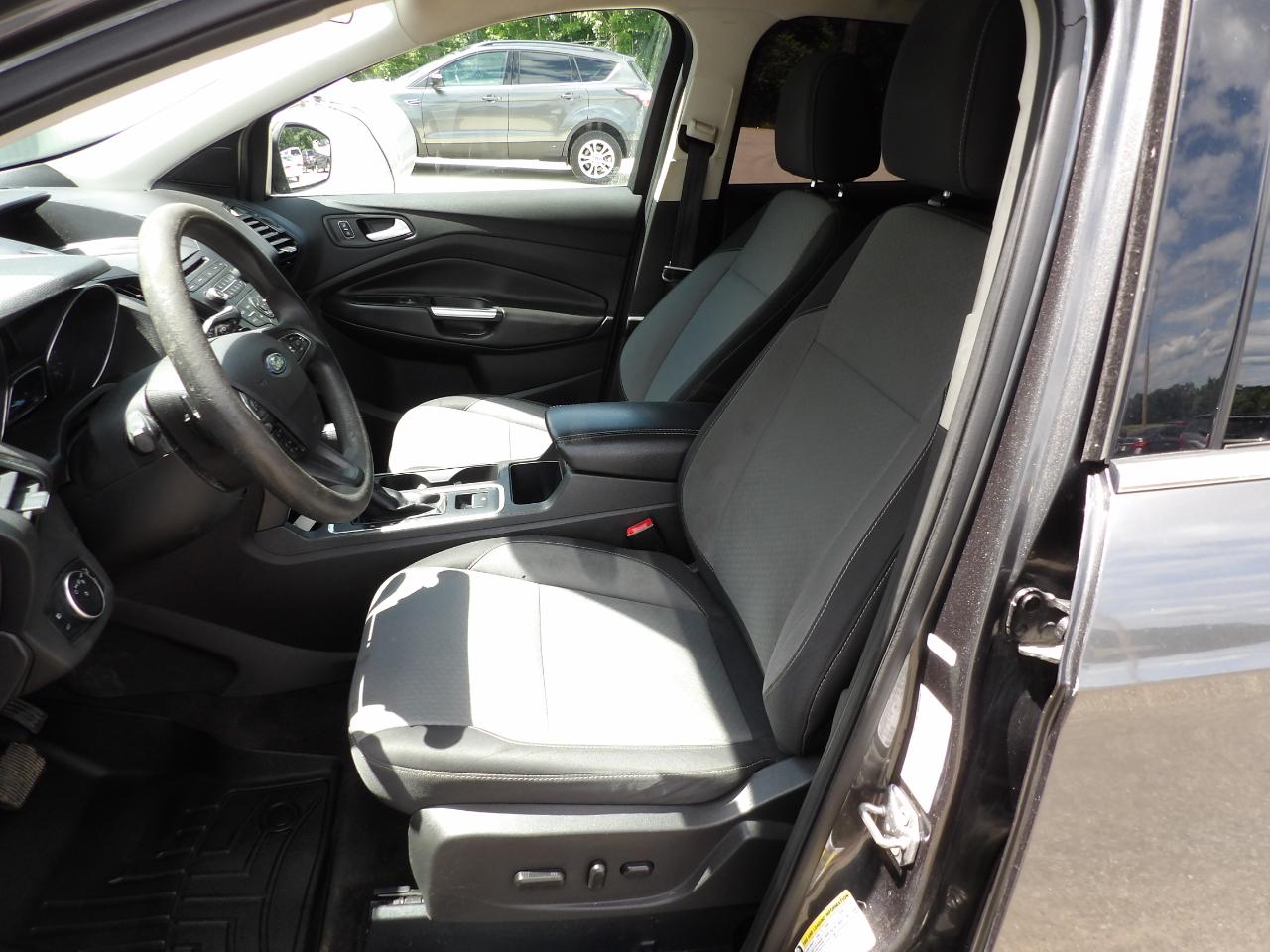 Ford Escape SE FWD 2017