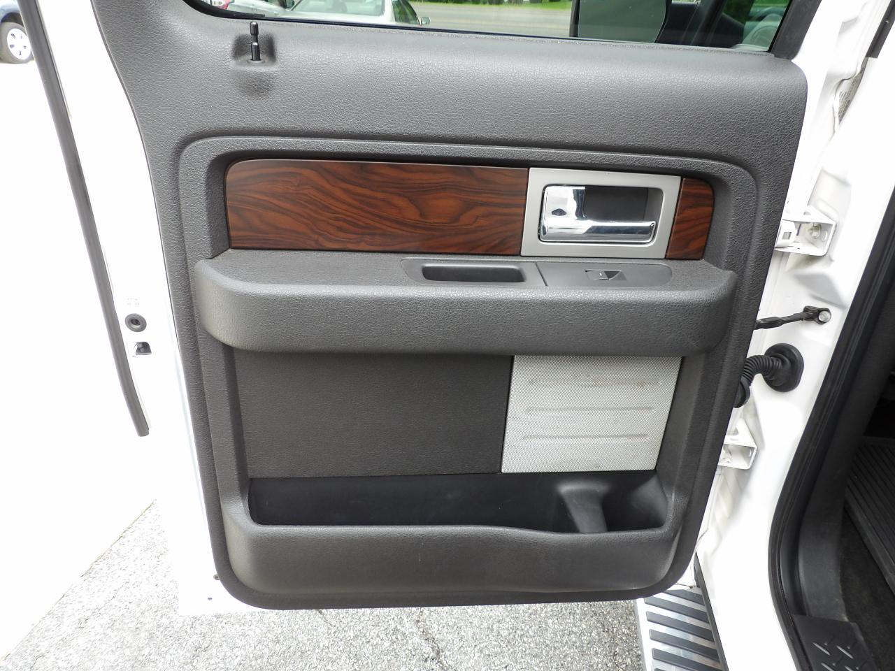 Ford F-150 Lariat SuperCrew 6.5-ft Box 4WD 2012