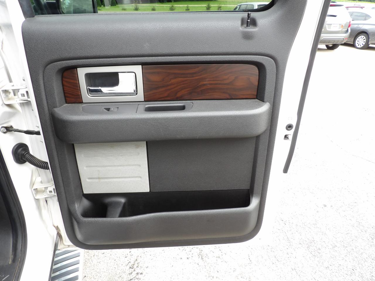 Ford F-150 Lariat SuperCrew 6.5-ft Box 4WD 2012