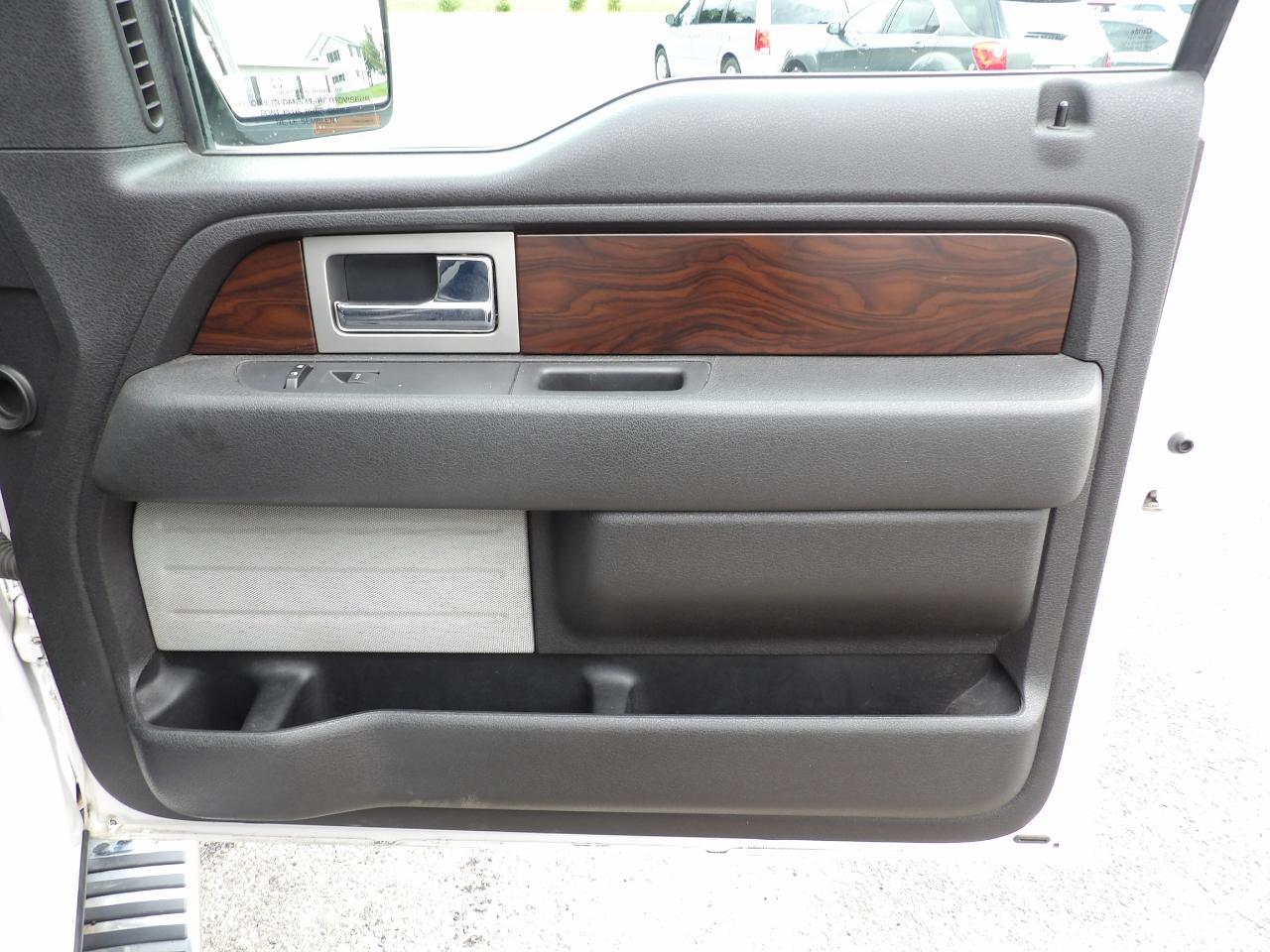 Ford F-150 Lariat SuperCrew 6.5-ft Box 4WD 2012