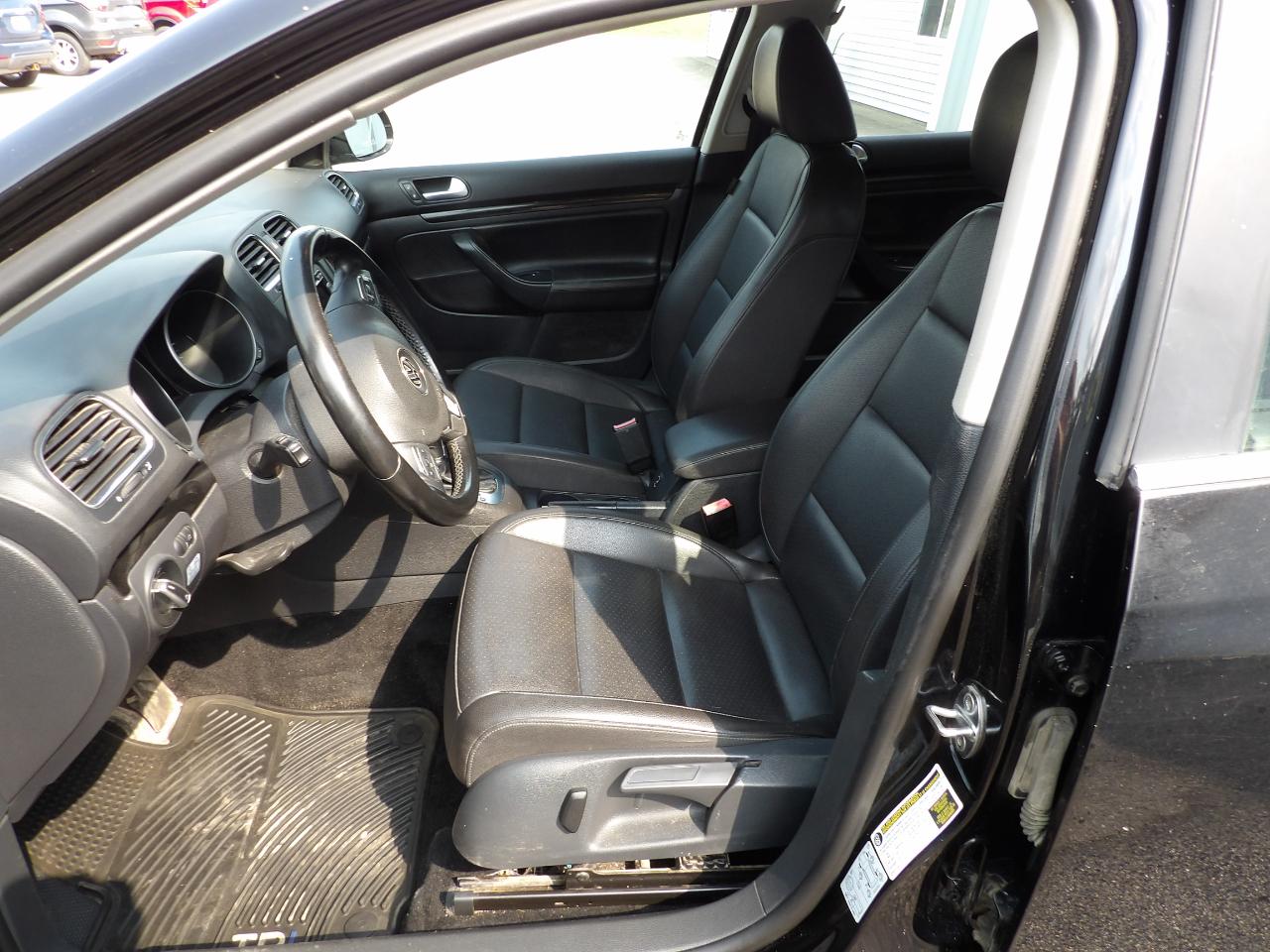 Volkswagen Jetta SportWagen 2.0L TDI 2013