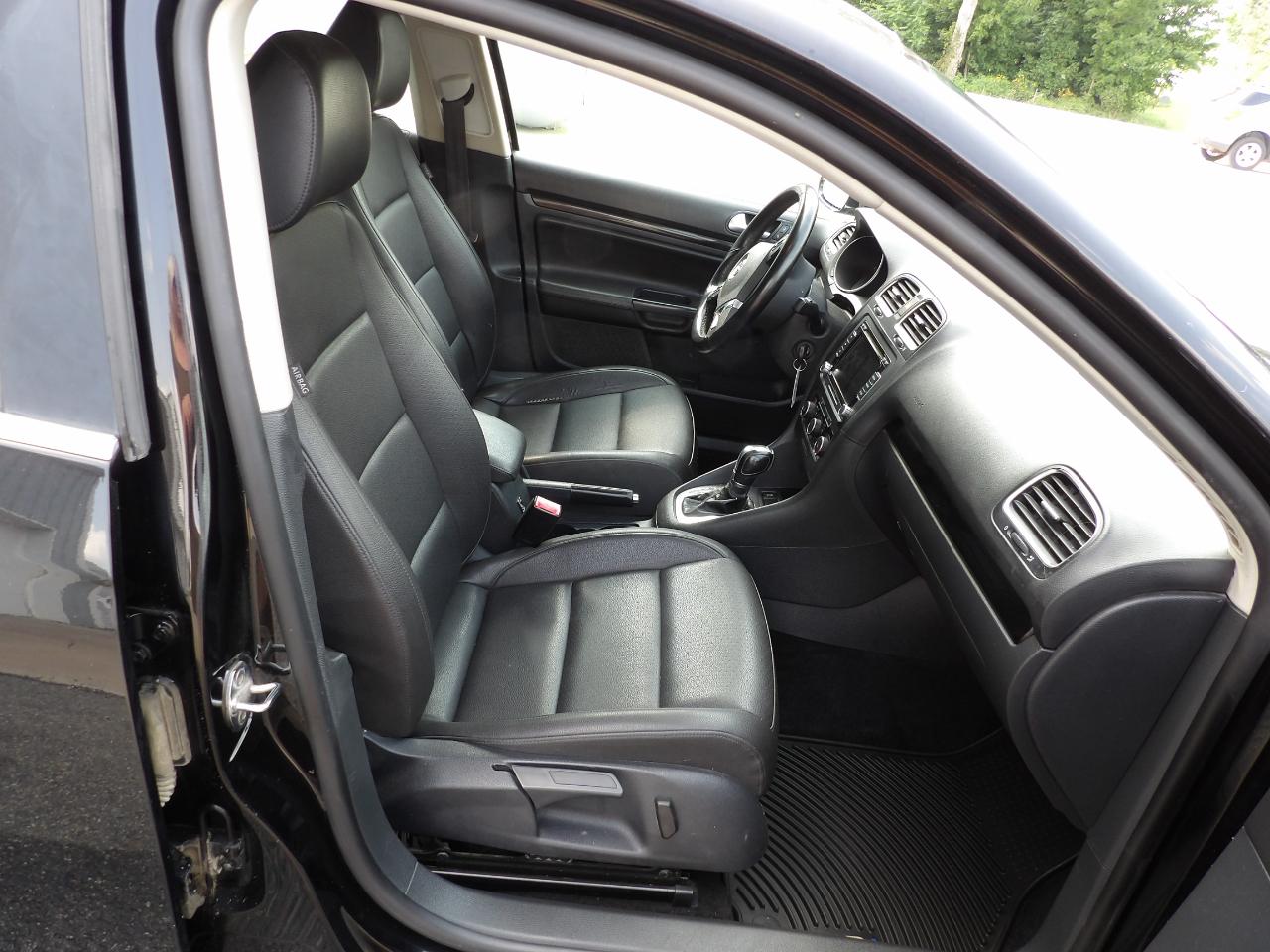 Volkswagen Jetta SportWagen 2.0L TDI 2013