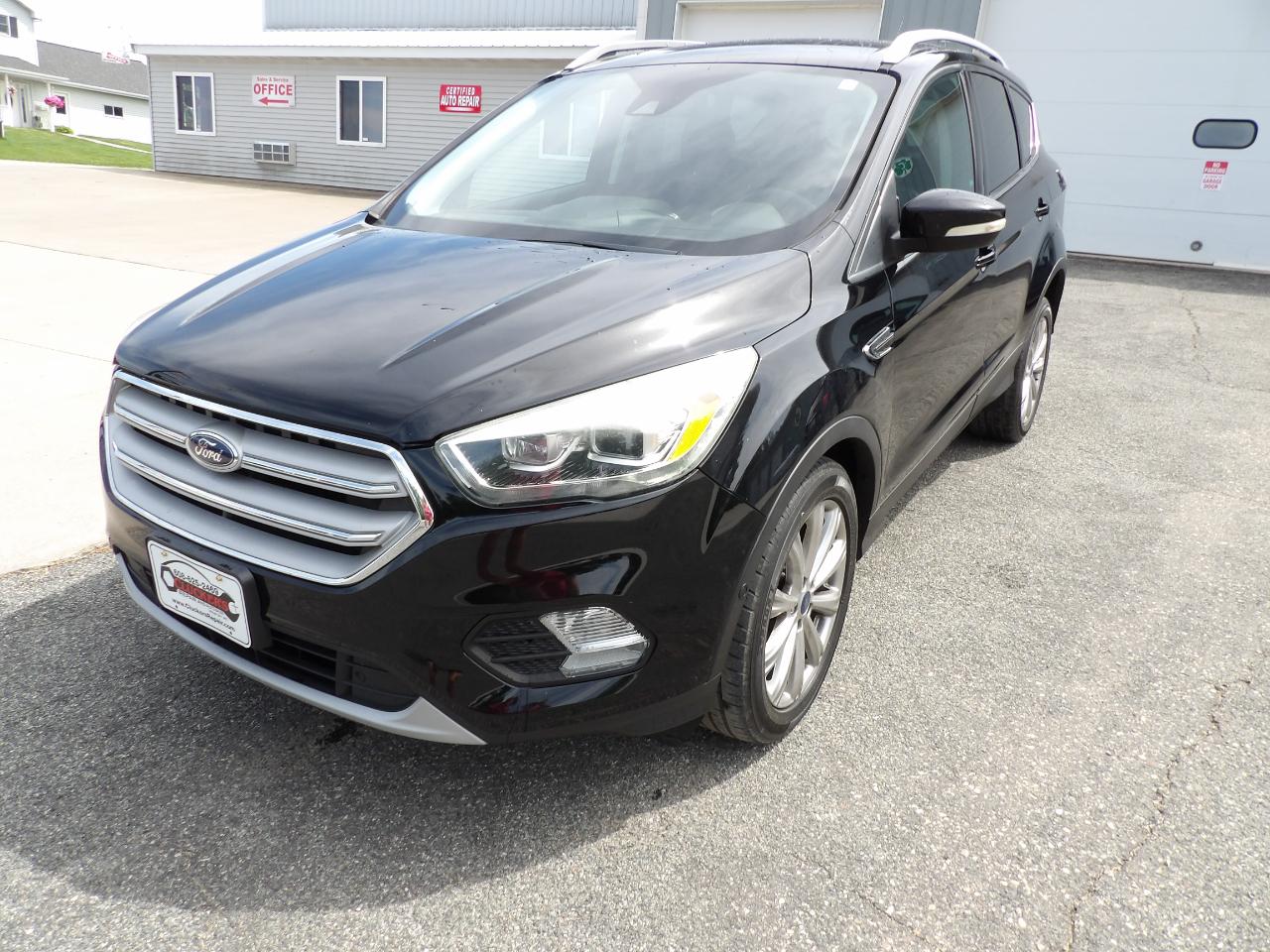 2017 Ford Escape Titanium FWD