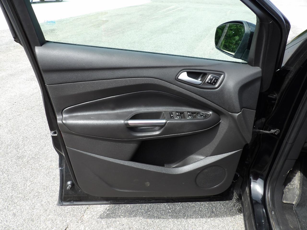 Ford Escape Titanium FWD 2017