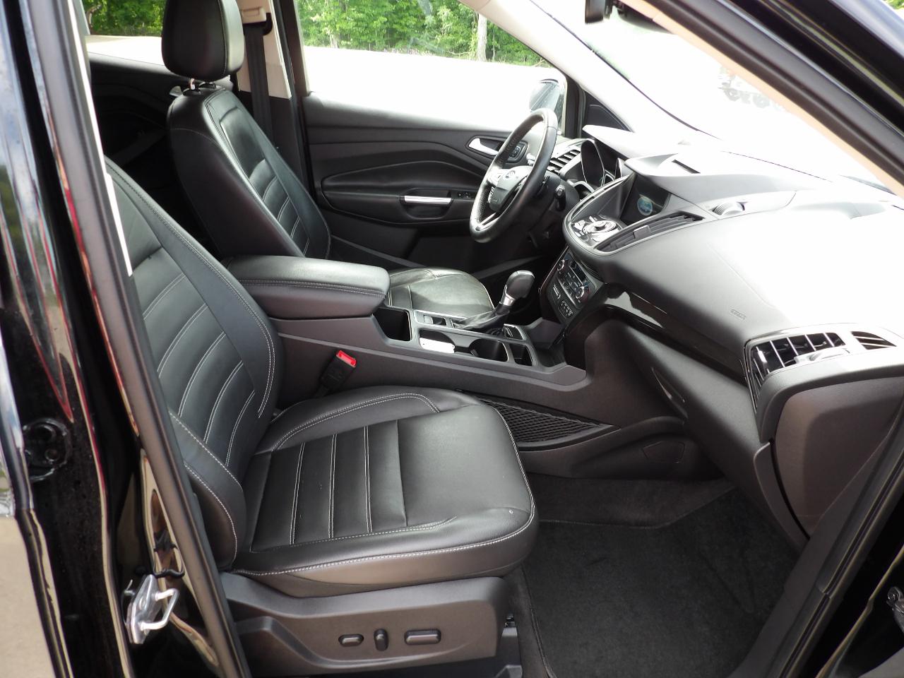 Ford Escape Titanium FWD 2017
