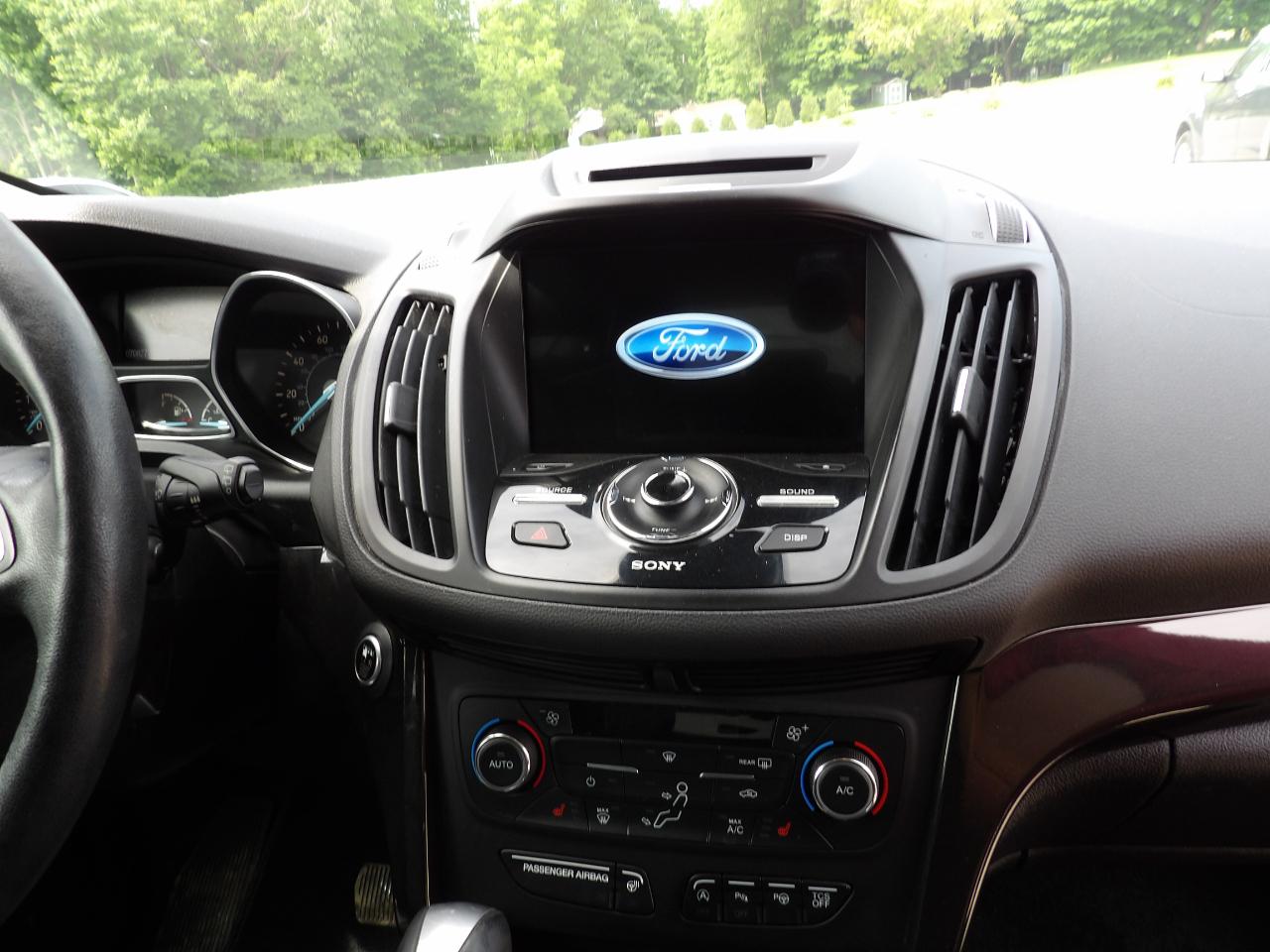 Ford Escape Titanium FWD 2017