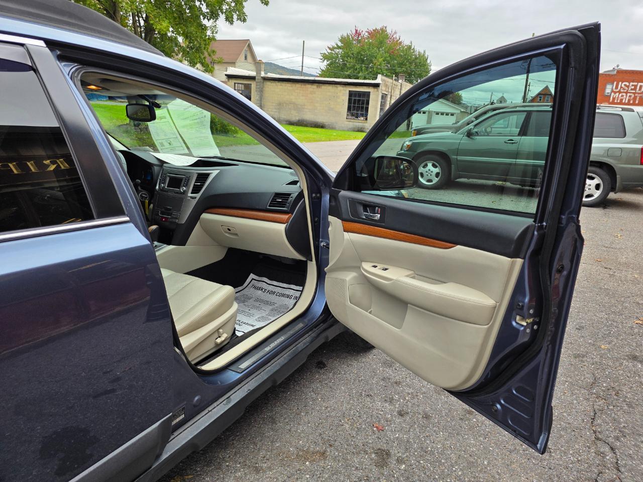 Subaru Outback 2.5i Limited 2013