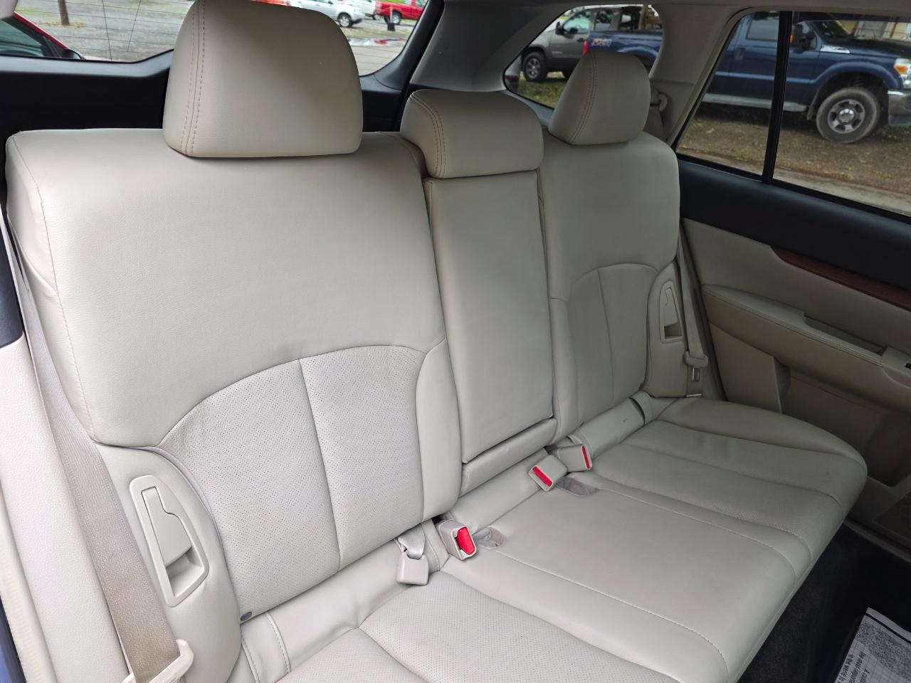 Subaru Outback 2.5i Limited 2013