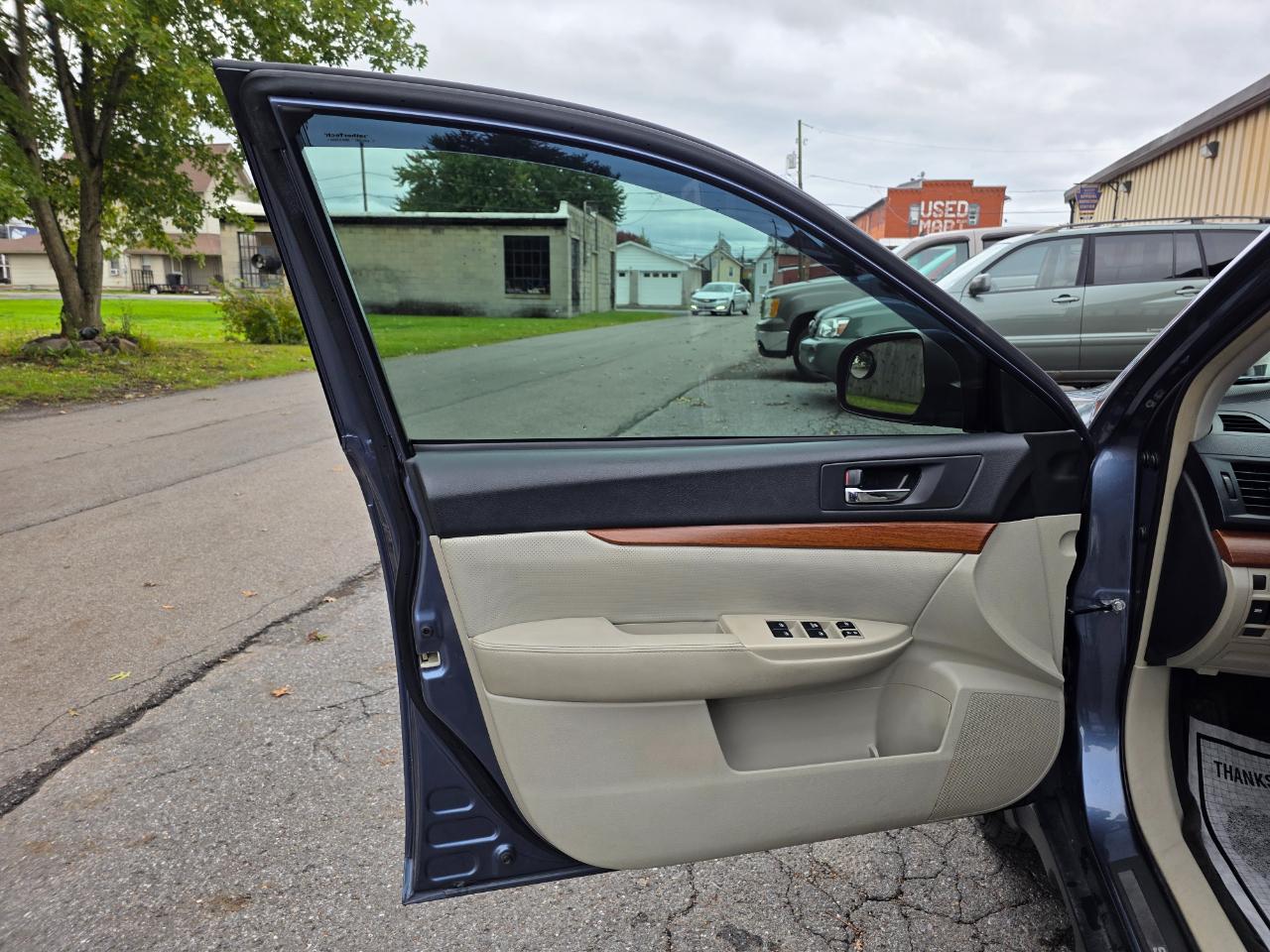 Subaru Outback 2.5i Limited 2013