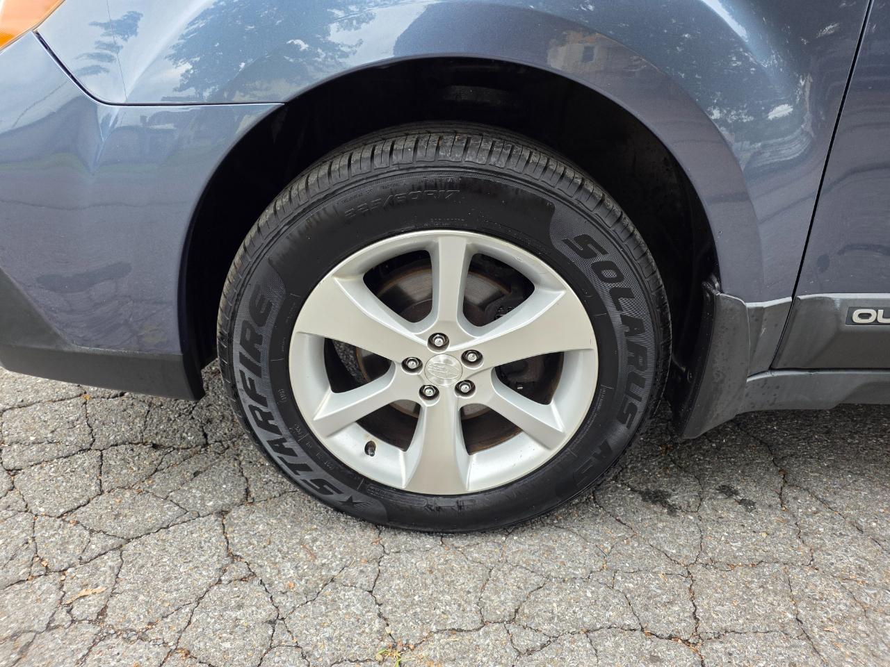 Subaru Outback 2.5i Limited 2013