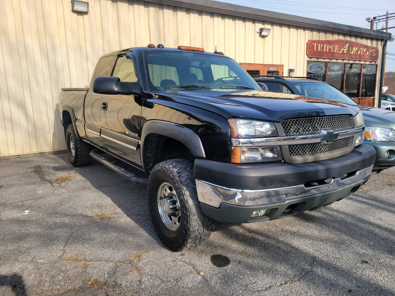 Chevrolet Silverado 2500HD LT Ext. Cab Short Bed 4WD 2004
