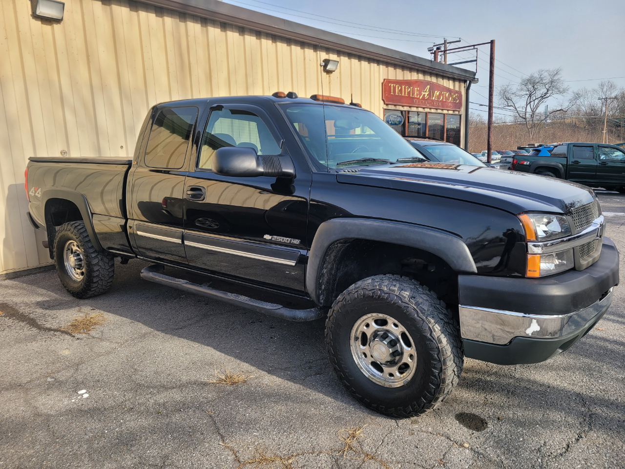 Chevrolet Silverado 2500HD LT Ext. Cab Short Bed 4WD 2004