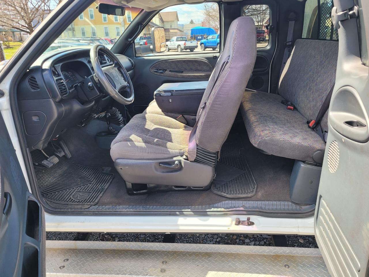 Dodge Ram 3500 SLT Quad Cab 4WD DRW 1999