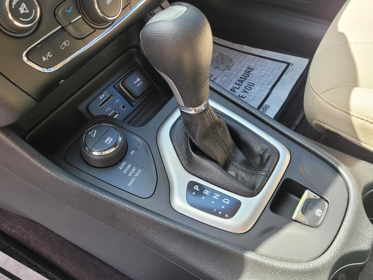 Jeep Cherokee Latitude 4WD 2016