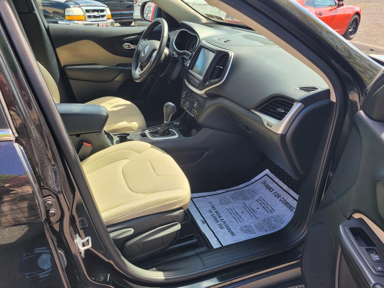 Jeep Cherokee Latitude 4WD 2016