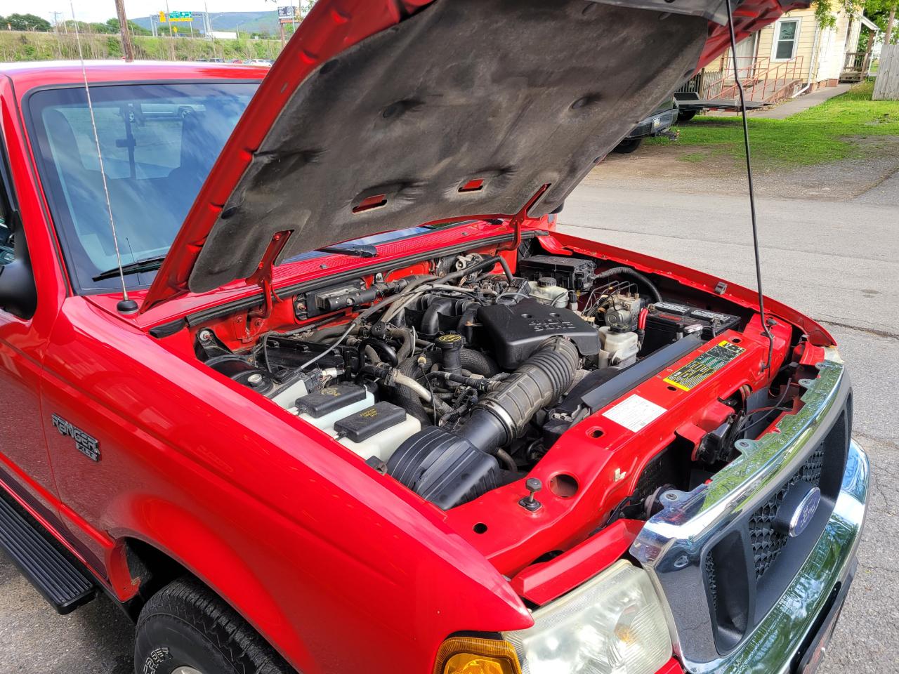 Ford Ranger XLT SuperCab 2-Door 4WD 2004