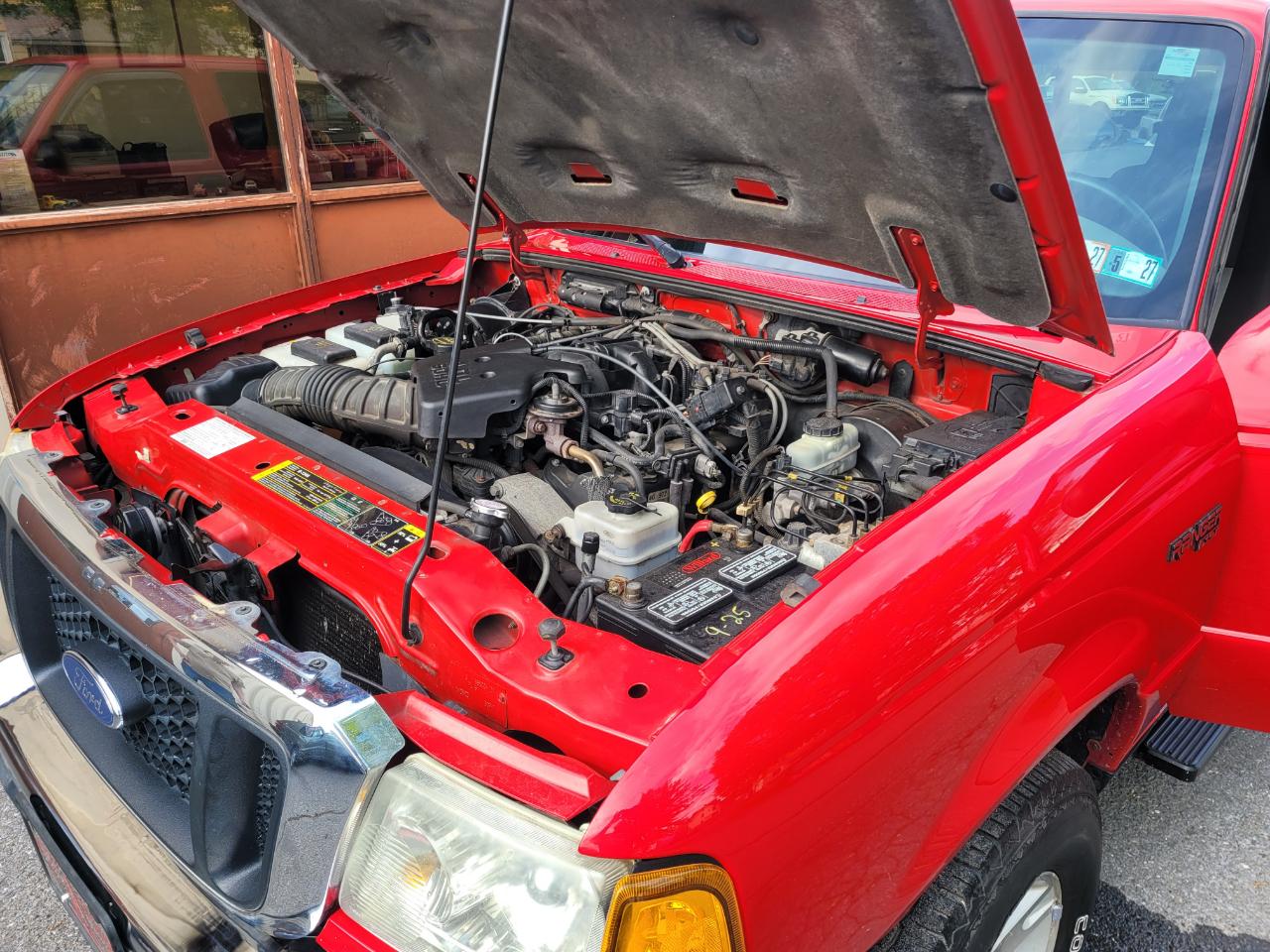 Ford Ranger XLT SuperCab 2-Door 4WD 2004