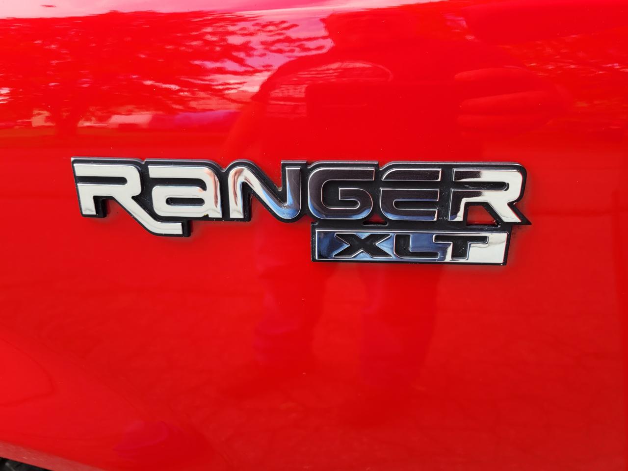 Ford Ranger XLT SuperCab 2-Door 4WD 2004