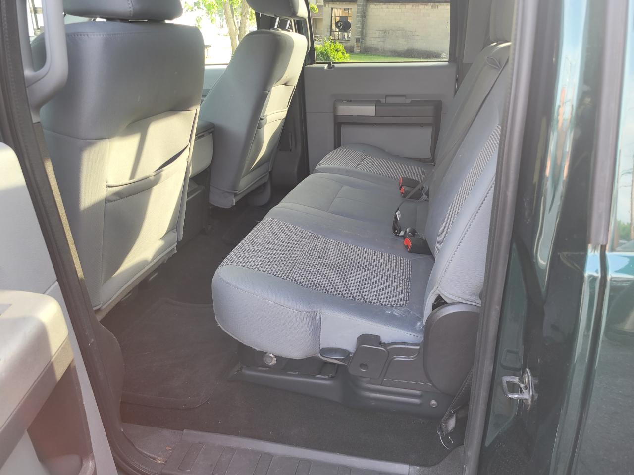 Ford F-250 SD XLT Crew Cab 4WD 2011