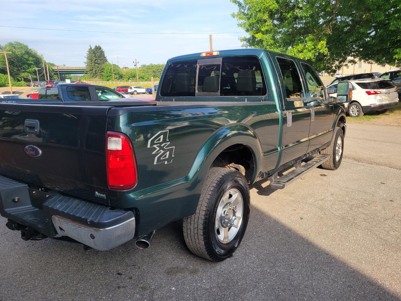 Ford F-250 SD XLT Crew Cab 4WD 2011