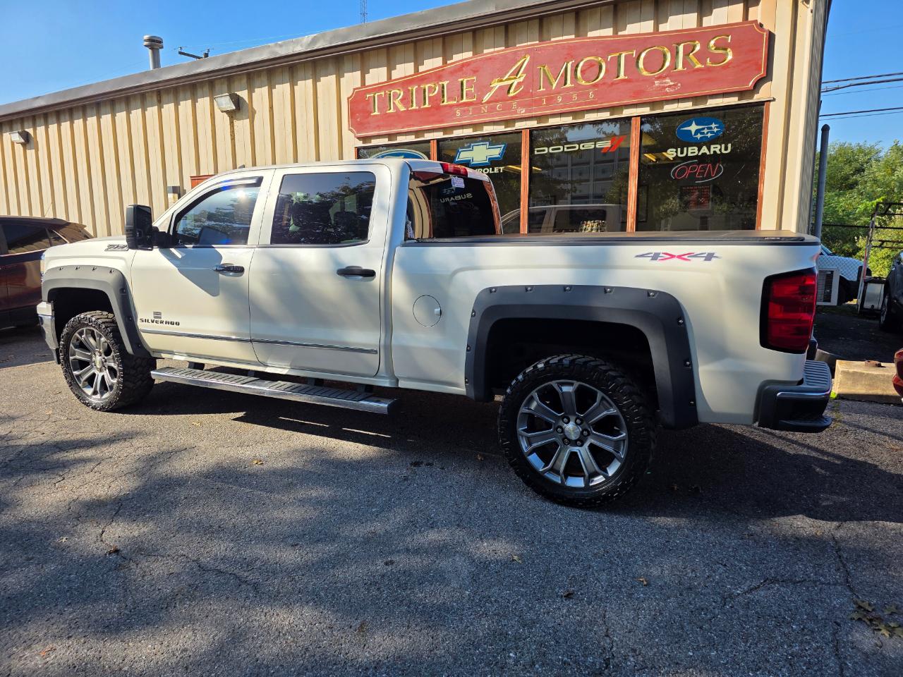 Chevrolet Silverado 1500 2LZ Crew Cab 4WD 2014