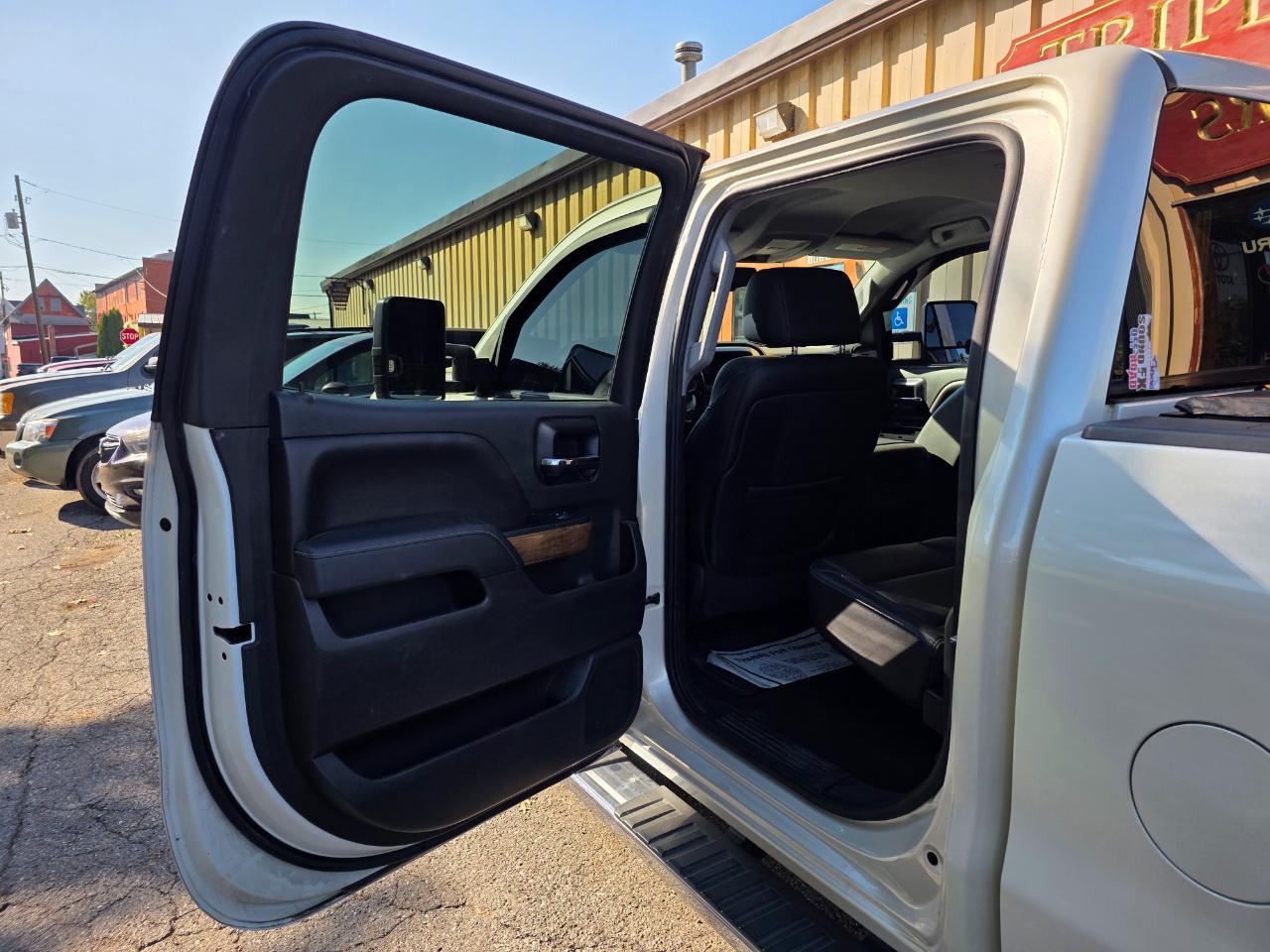 Chevrolet Silverado 1500 2LZ Crew Cab 4WD 2014