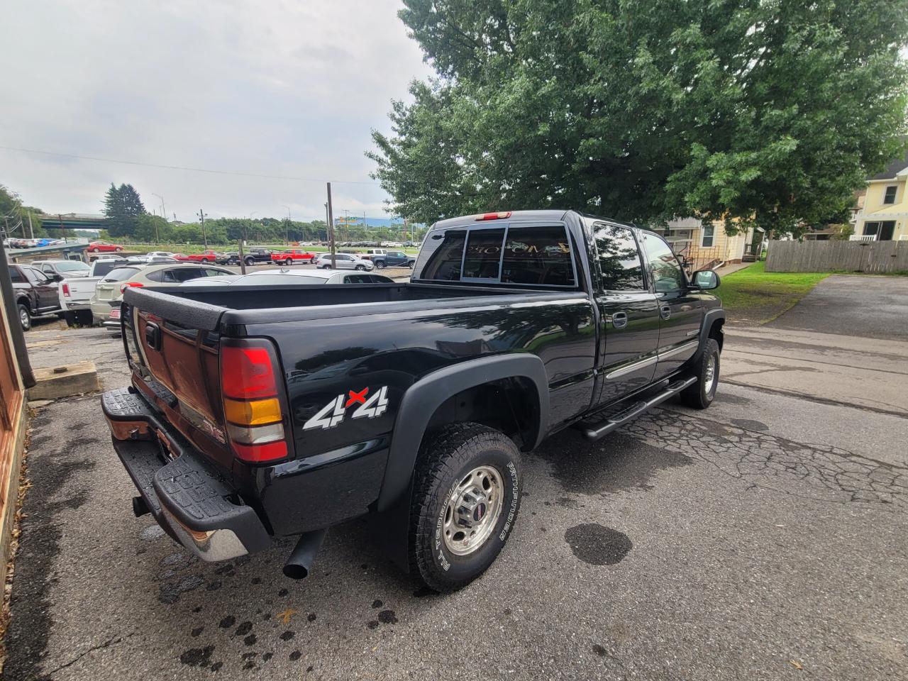 GMC Sierra 2500HD SLT Crew Cab 4WD 2006