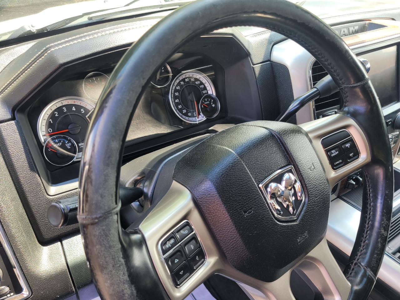 RAM 3500 Laramie Crew Cab LWB 4WD DRW 2017