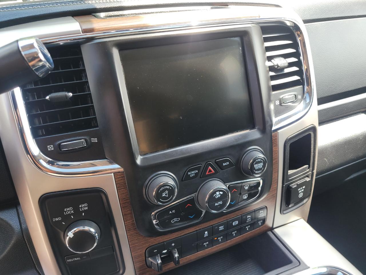 RAM 3500 Laramie Crew Cab LWB 4WD DRW 2017