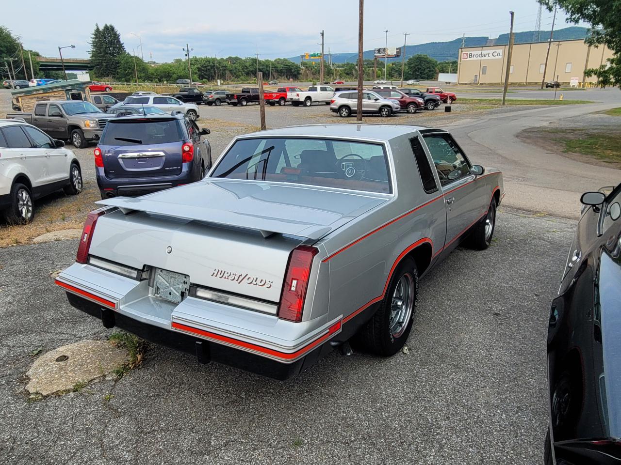 Oldsmobile Cutlass Calais  1984