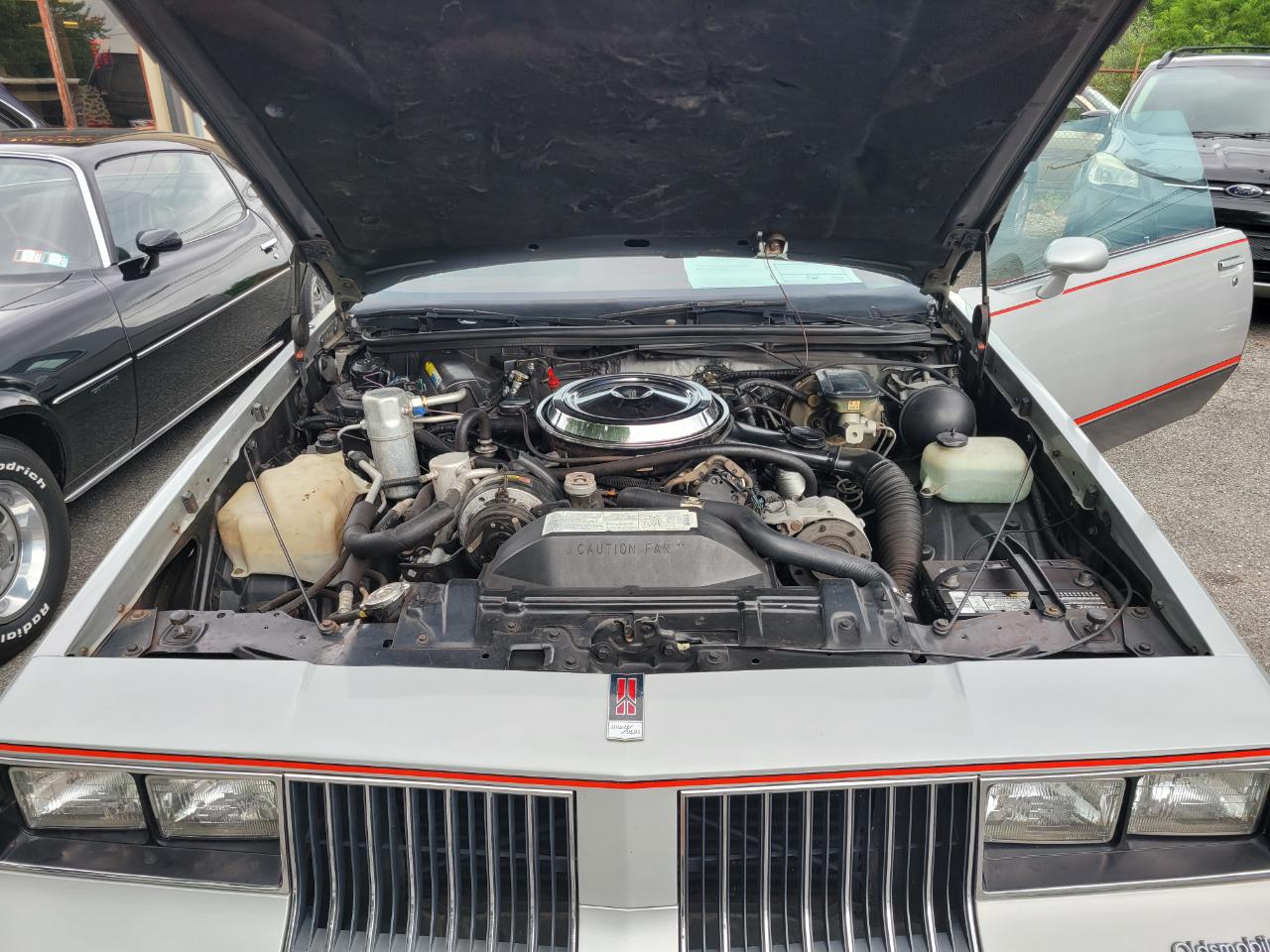 Oldsmobile Cutlass Calais  1984