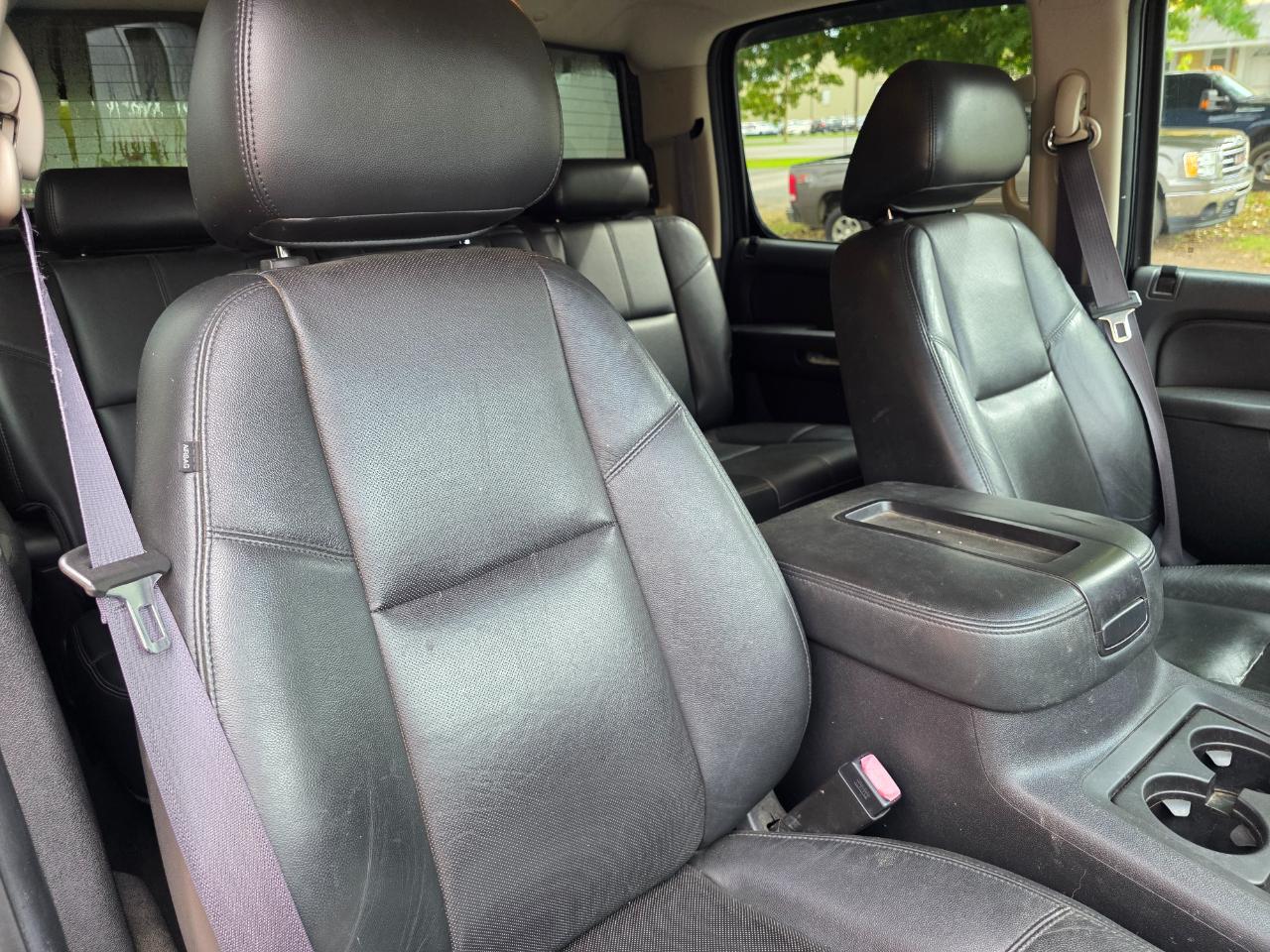 Chevrolet Silverado 3500HD LTZ Crew Cab 4WD 2014