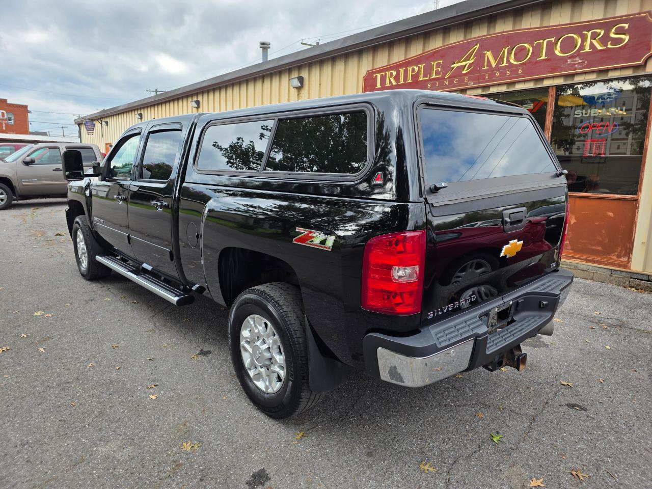 Chevrolet Silverado 3500HD LTZ Crew Cab 4WD 2014