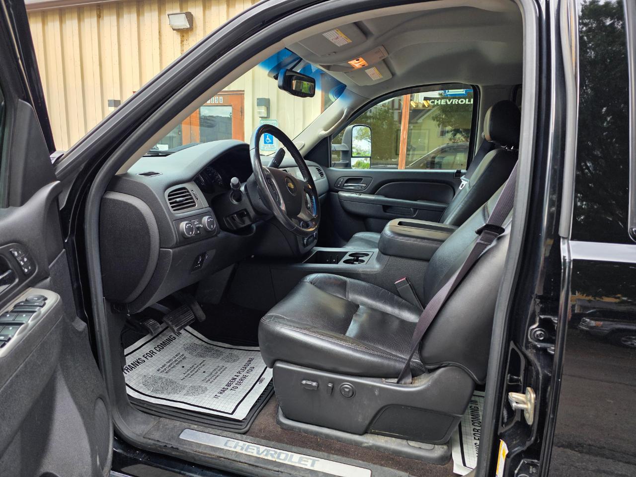 Chevrolet Silverado 3500HD LTZ Crew Cab 4WD 2014