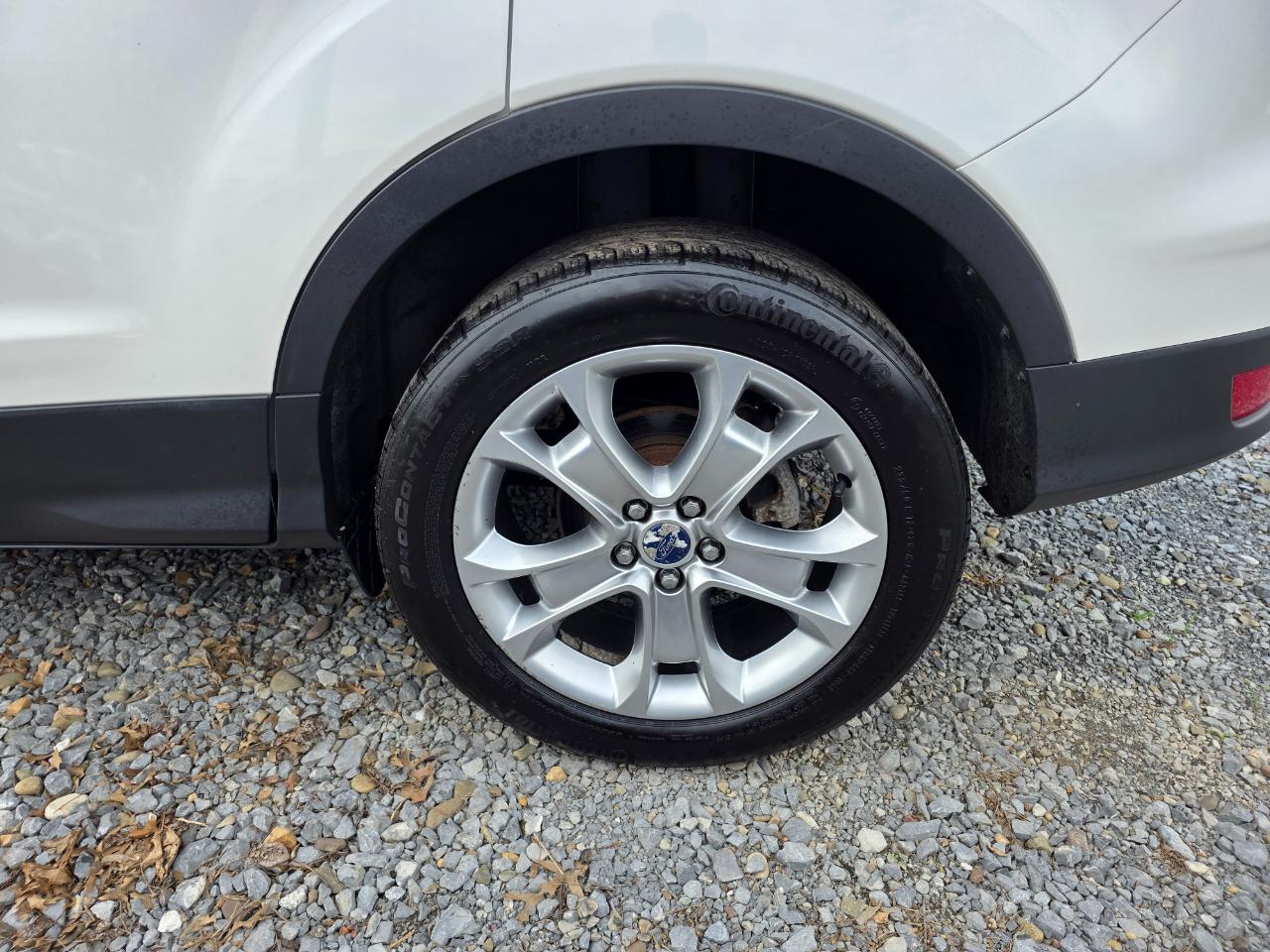 Ford Escape Titanium 4WD 2014