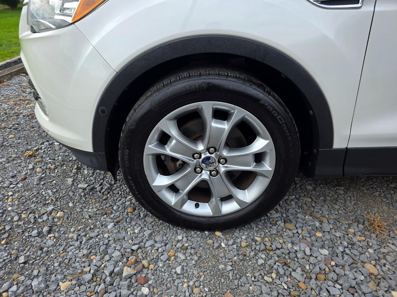 Ford Escape Titanium 4WD 2014