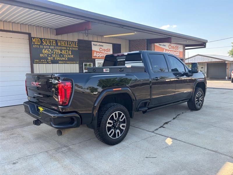 GMC Sierra 2500HD AT4 Crew Cab 4WD 2023